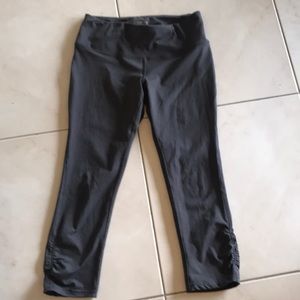 Women’s yoga pants